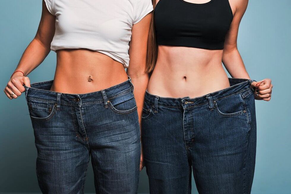 Ievērojot diētu un vingrojot, meitenes mēneša laikā zaudēja svaru